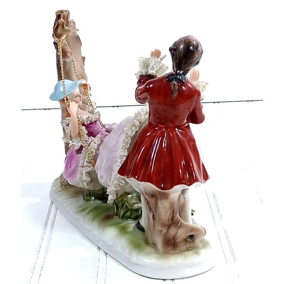 Romantic Dresden Lace Figurine Sculpture Man Woman Tree Swing Capodimonte - Picture 12 of 16